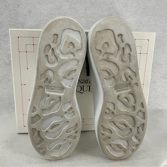 Alexander McQueen Women's Oversized Sneaker in White/Jet Black Crystals 38.5 - Picture 10 of 15